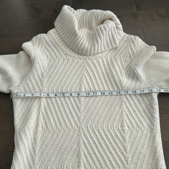 REITMANS Women’s Beige Cream Pullover Cowl Neck Turtleneck Sweater, Pullover - Picture 8 of 11